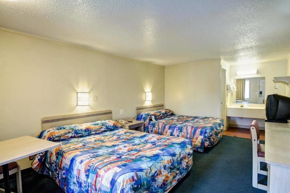 Knights Inn Burlington Nc Extérieur photo